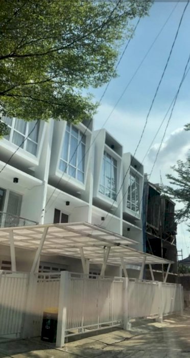 Rumah baru 5x16 di BCS gading, kelapa gading , jakarta utara murah