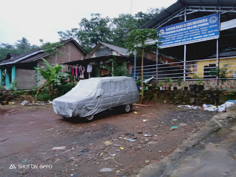 Rumah .GOR.plus tanah..pinggir jalan Mijen meteseh