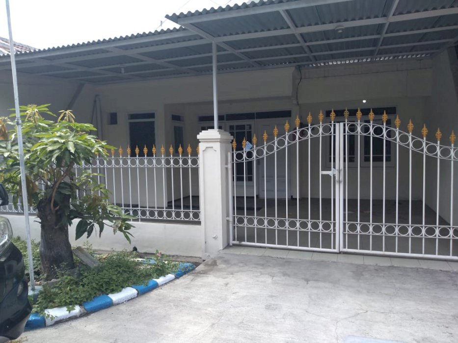 BARU RENOV Rumah SIAP HUNI Baruk Barat MINIM 2THN