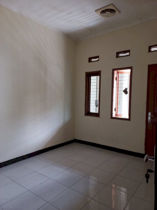 Rumah semiminimalis 2lt sayap buahbatu suryalaya bandung