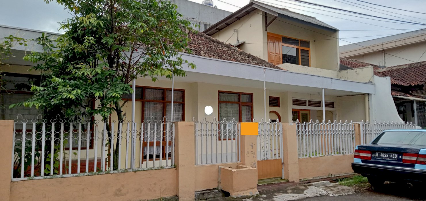 Rumah asri terawat area buahbatu dekat ke bkr bandung