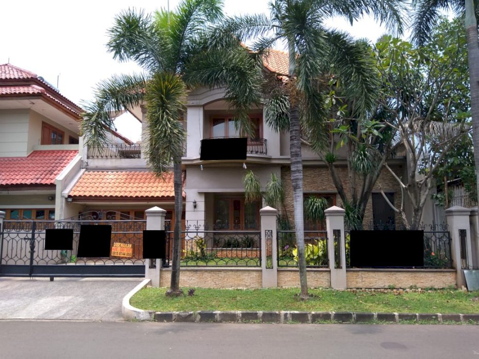 Rumah Mewah Lokasi Elit