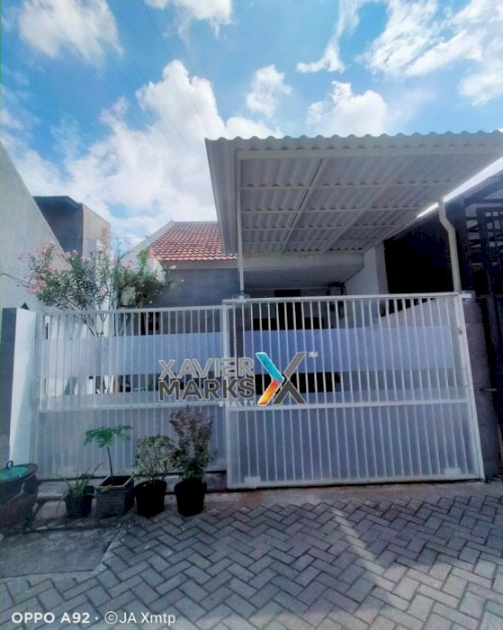 Rumah second siap huni