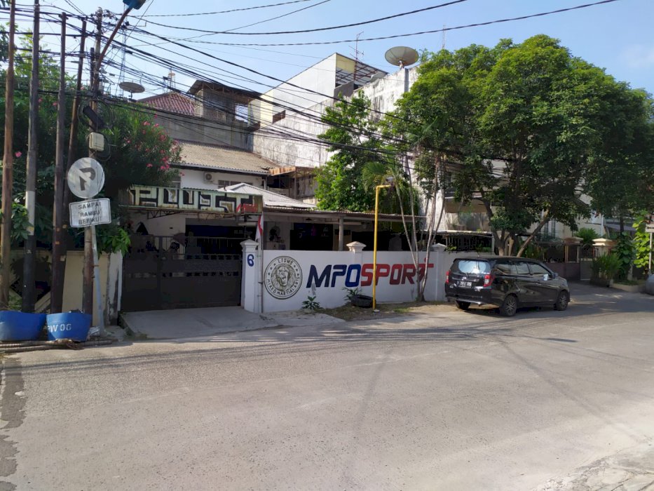 Dijual Cepat Tanah dan Bangunan lokasi sangat strategis di Pluit Selatan