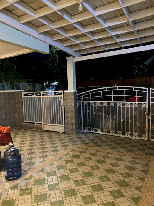 RUMAH MEWAH ALA HOTEL DAN KAFE DI JUAL DI PAMULANG TANGERANG SELATAN