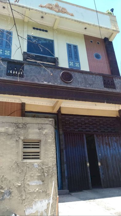 Rumah dan Tempat Usaha Showroom Lokasi Strategis di Pusat Kota Jalan Diponegoro