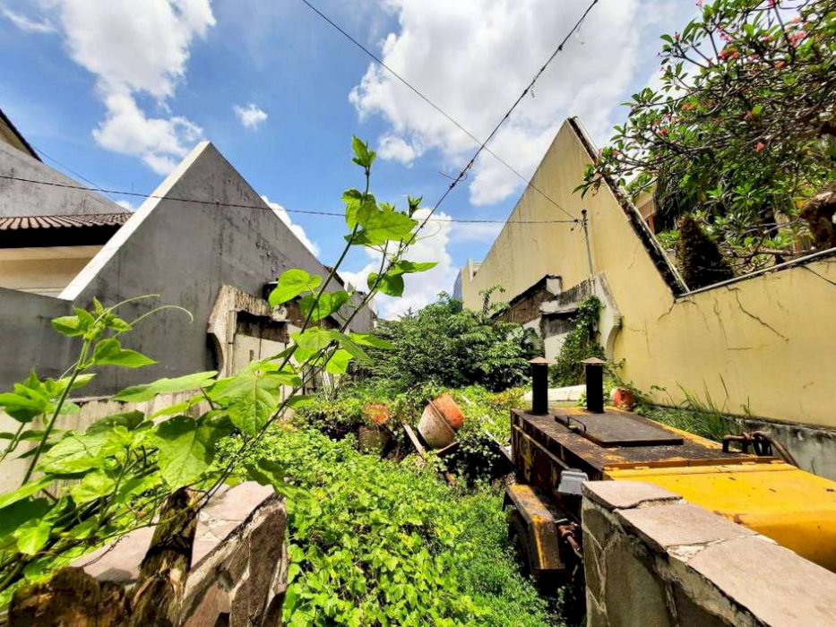 Tanah Komersil Jalan Dr. Wahidin Dekat Raya Darmo & Kawasan Konsulat Duta Besar