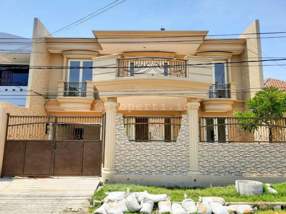 Rumah Mewah di Kawasan Elite Kertajaya Indah III Sudah Renovasi dan Cat Ulang