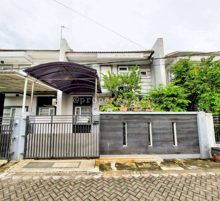 Rumah Bagus Siap Huni Jalan Ploso Timur 1B 2 Lantai Anti Banjir dan Ada Taman