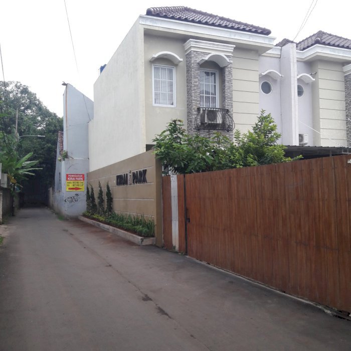 RUMAH DI JUAL di CIRENDEU, 15 MENIT DARI STASIUN/DEPO MRT LEBAK BULUS