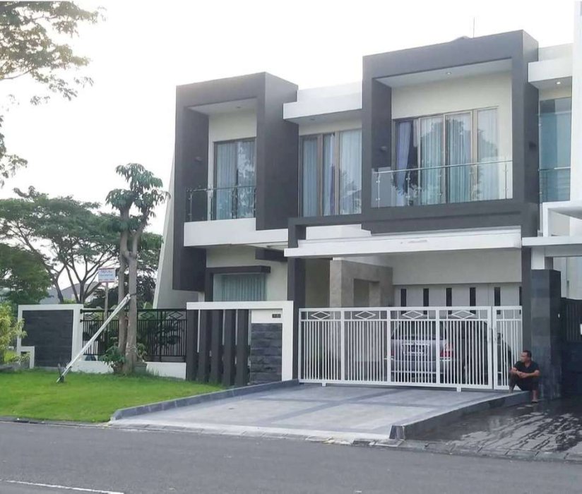 Rumah Minimalis dan Mewah Di Raya Perumahan Pakuwon City Cluster Palm Beach