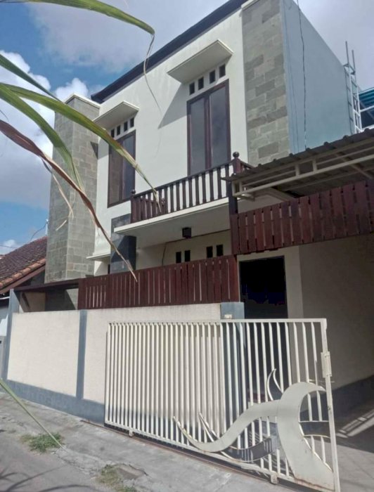 RUMAH BARU DEKAT SIMPANG ENAM TEUKU UMAR DENPASAR