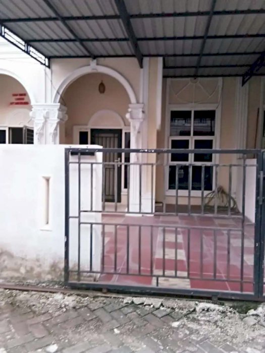 Rumah 2 Lantai di Lokasi Strategis Inti Kota Medan, Komp Golden Palace