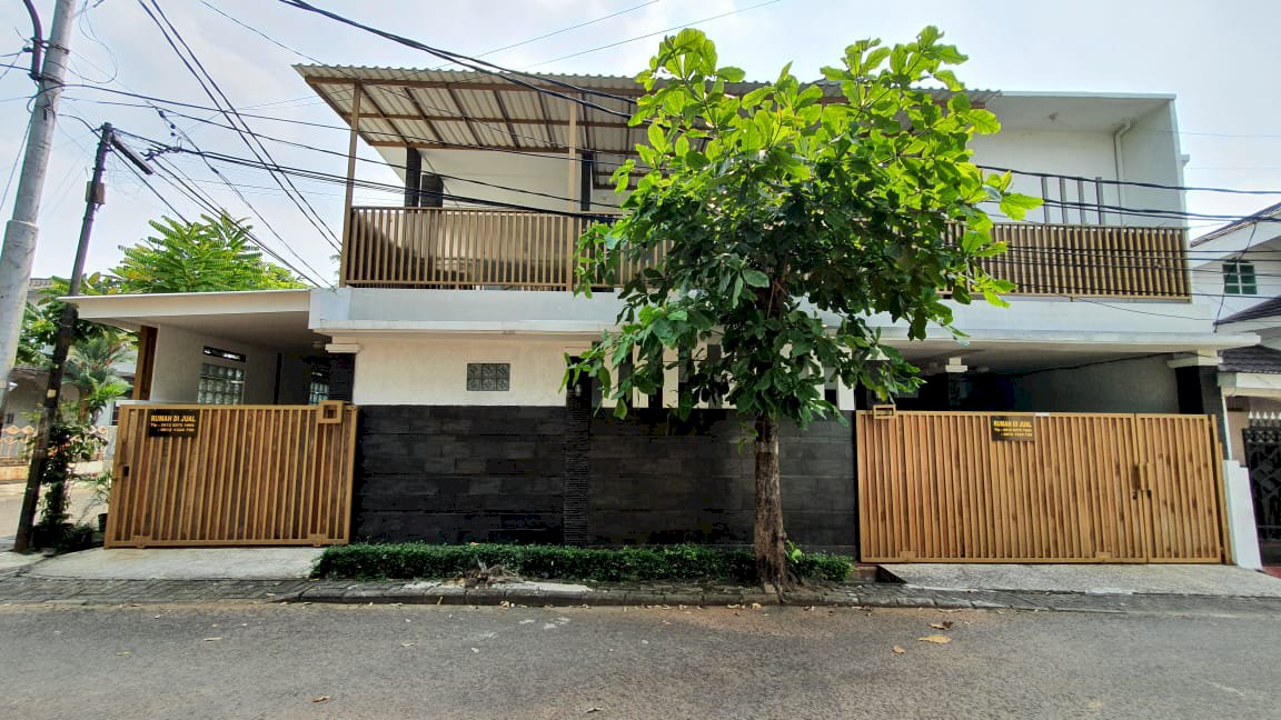 Rumah Secondary Di Bintaro Jaya Sektor 3 Semi Furnished 2 Lantai