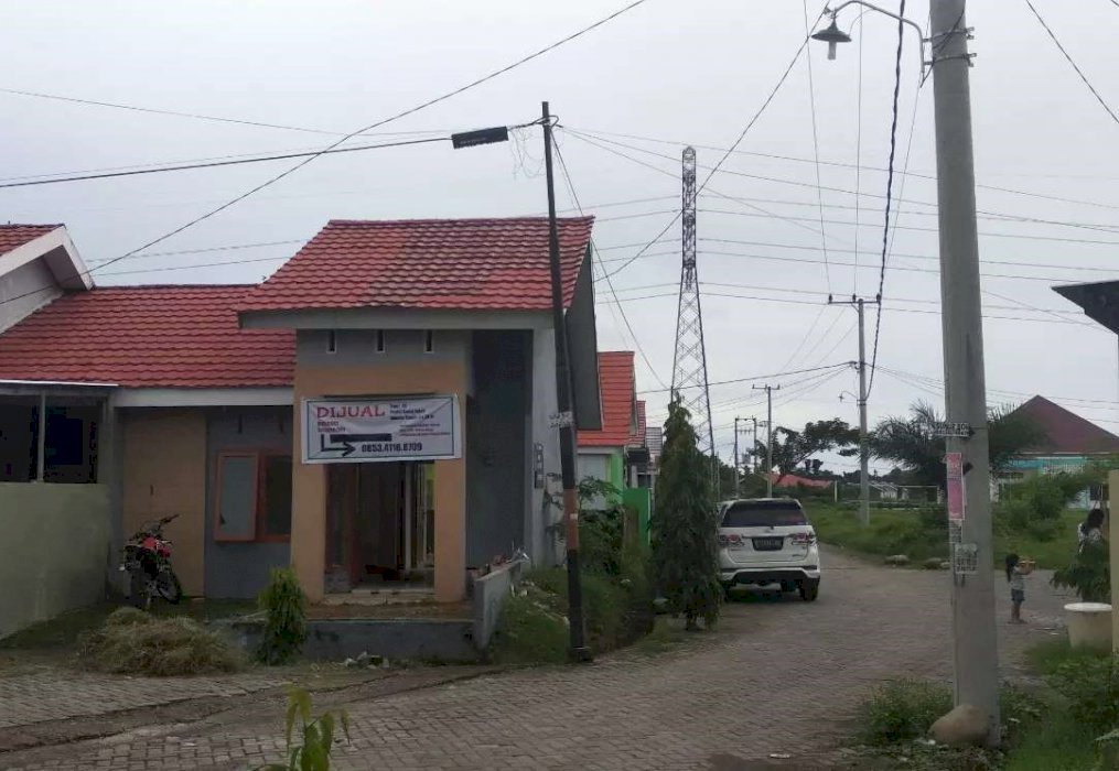 Rumah Sudut - Kompleks Perumahan Fakultas Teknik Unhas - Gowa