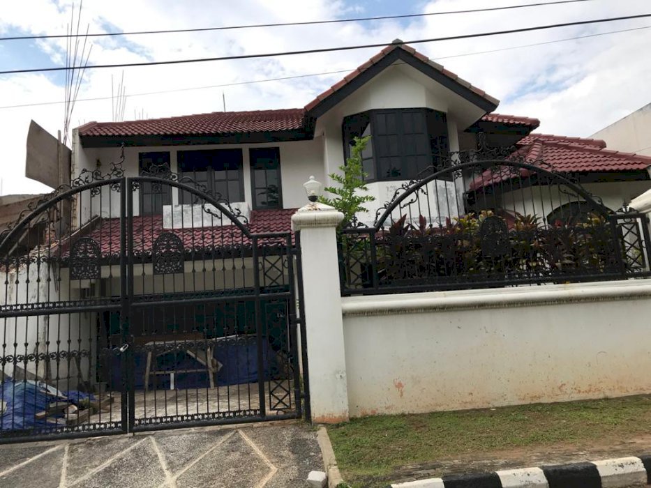 DIJUAL RUMAH NYAMAN DAN STRATEGIS DI MENTENG BINTARO