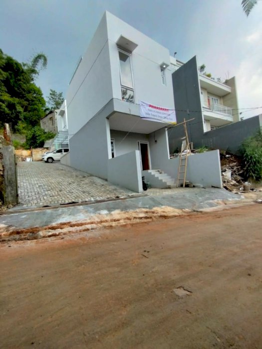 Rumah Villa Di Dago Hunian 2 Lantai Lokasi Premium Dekat Pusat Bisnis