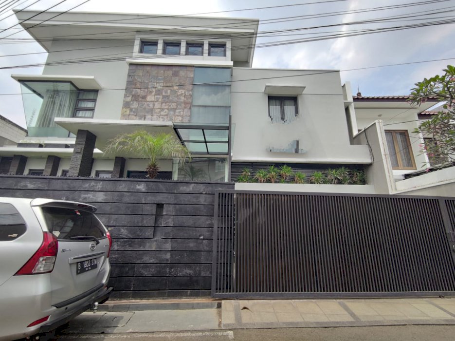 Dijual Murah Rumah Siap Huni di Kemang Jakarta Selatan