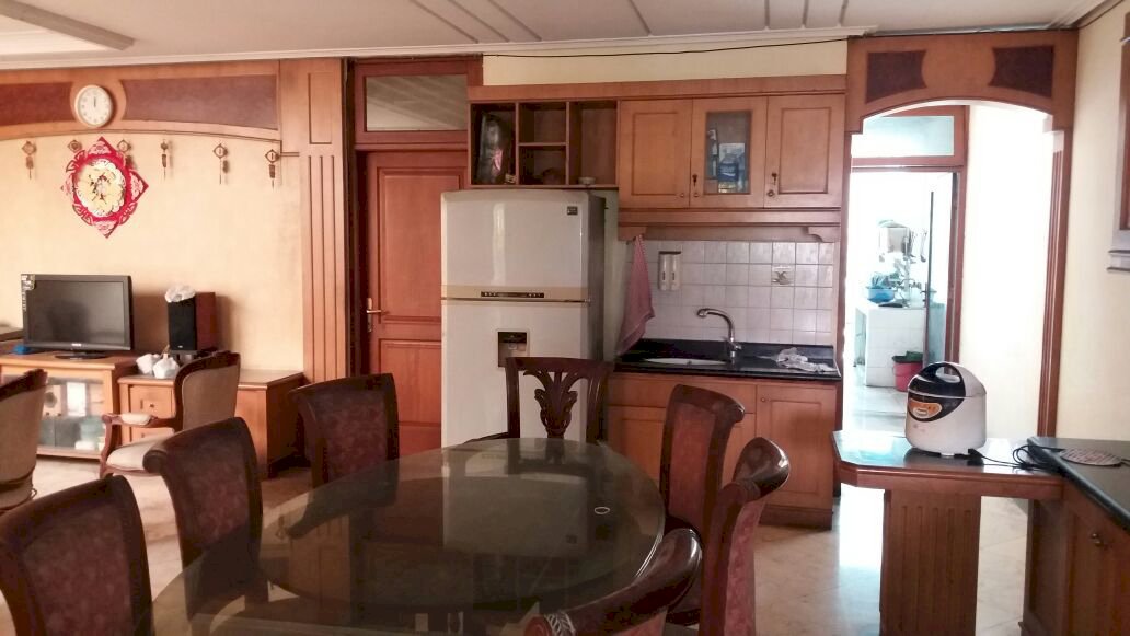 422_Disewakan Rumah LT 400 m2 untuk usaha Jl RA Kartini Gresik