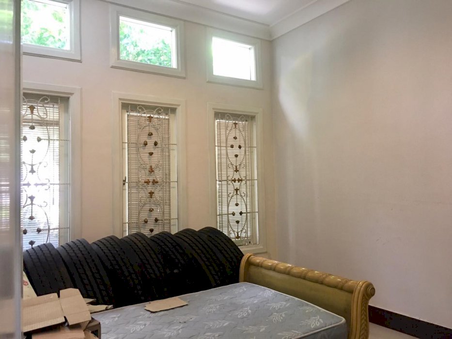 CIAMIK Rumah Kondisi Masih BAGUS A Yani Resident SIAP NEGOO