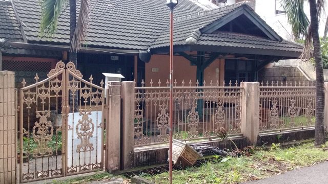 Rumah terletak didaerah strategis jln Manggar, Kelapa Dua