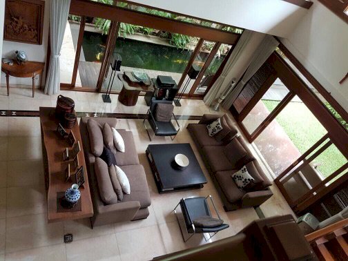 Rumah Mewah Kebun Jeruk Intercon
