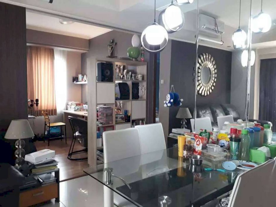 Apartemen Waterplace 3 BR dekat Pakuwon Mall Surat Strata Title Tower F