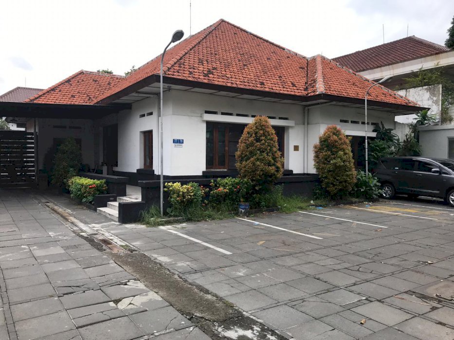 444_Disewakan Rumah Usaha LT 1289m LB 600m di Jl Raya Biliton Surabaya