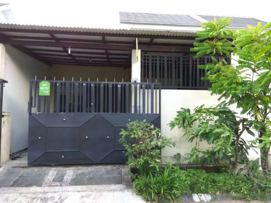 Dijual murah rumah di graha Juanda