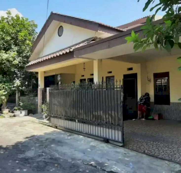 Dijual murah rumah di taman pondok jati sepanjang