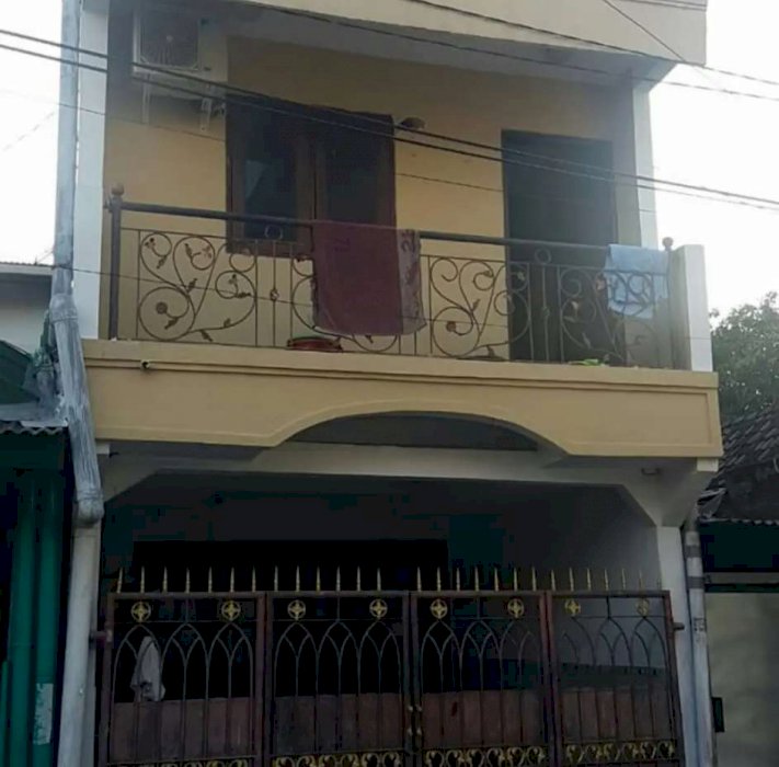 Dijual butuh cepat laku rumah di Gubeng Kertajaya