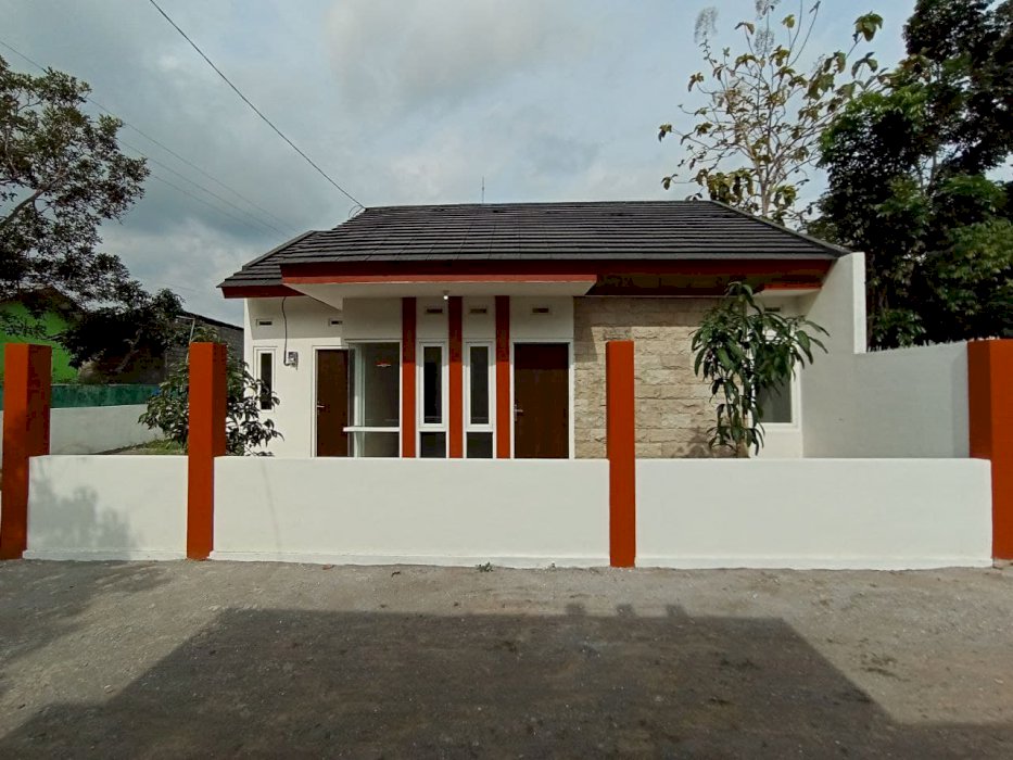 1 unit terahir rumah di SEYEGAN SLEMAN, lokasi belakang SD Margoagung