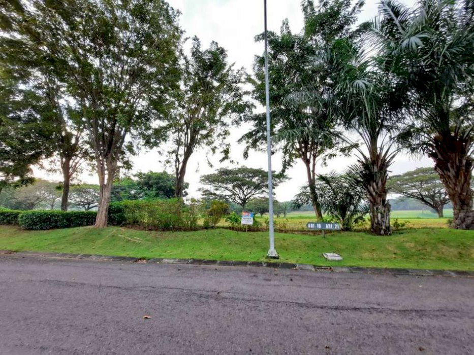 Tanah Kavling Premium di Grand Embassy Pakuwon Indah with best Golf View