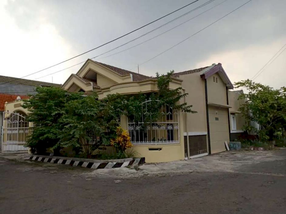Dijual rumah mewah di taman pondok jati taman Sidoarjo