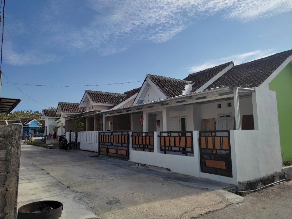 Rumah strategis, diskon puluhan juta. Mau?