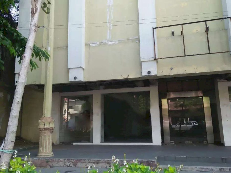 Disewakan gedung di jalan tunjungan