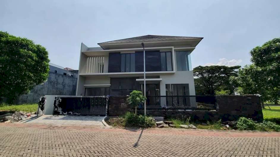 Rumah Mewah 100% Baru Dan Bagus Di Perumahan Citraland Cluster Fullerton Place