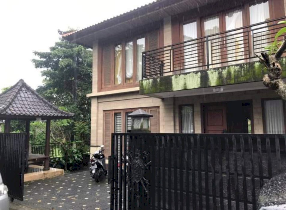 SEMI VILLA DENPASAR UTARA FULL FURNISHED