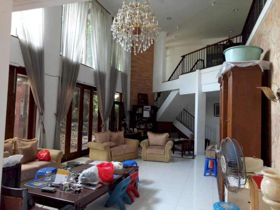 DIJUAL Rumah Luas Asri di BSD