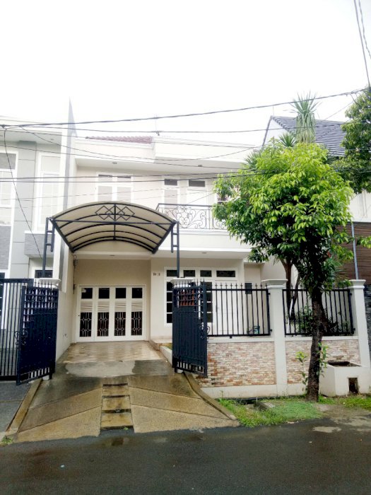 DIJUAL Rumah Puri Indah Murah Strategis