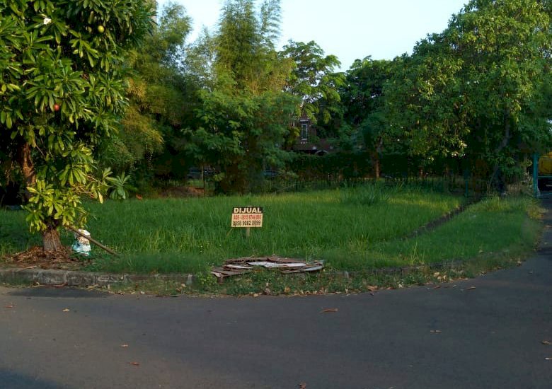 Dijual Kavling HOEK 300m2 Permata Buana