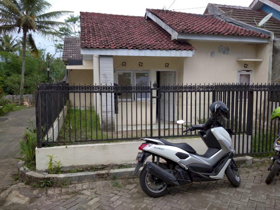 Dijual rumah Dekat Palmerah(Puri Cemara Indah Cassablanca)