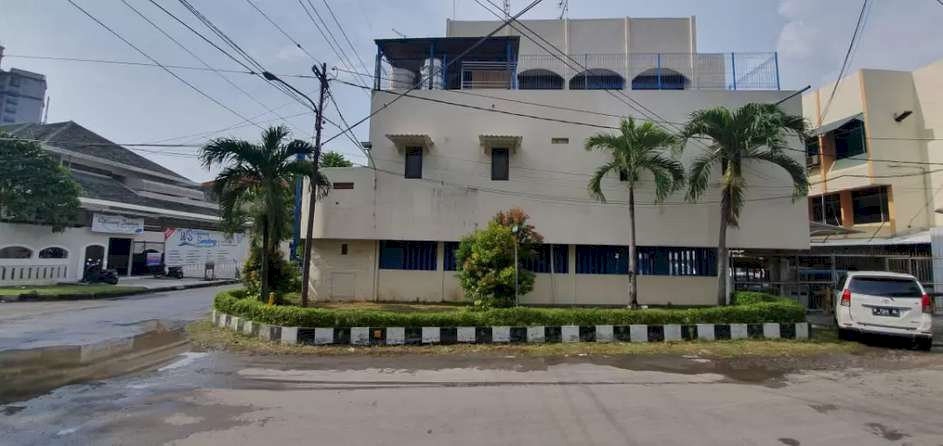 Ruko jejer jadi satu di Darmo Park Surabaya