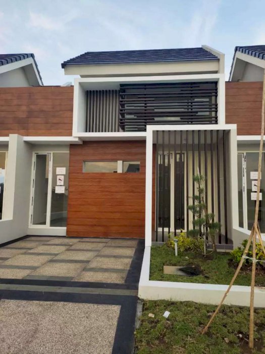 Rumah baru di bagarry Sidoarjo kota,siap huni