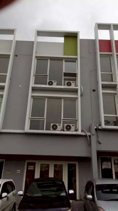 Dijual ruko pasar modern puncak permai di raya Darmo permai