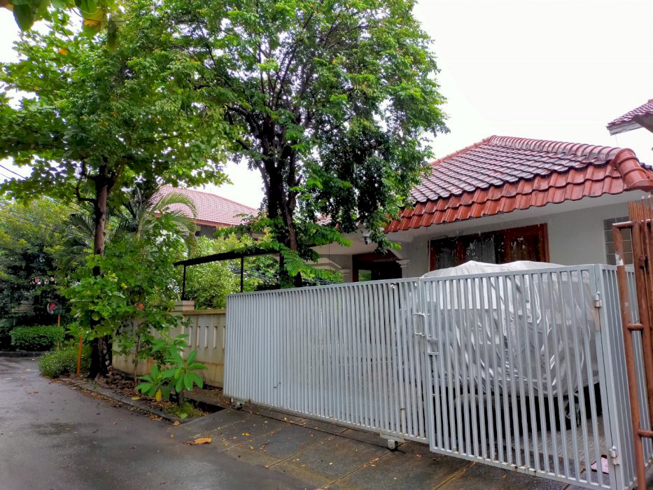 Rumah mau jual cepat, harga murah banget