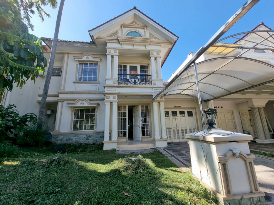 Rumah di Pakuwon Surabaya