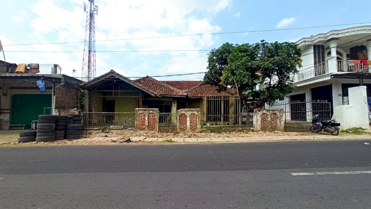 Dijual Rumah + Tanah MAINROAD dekat Jalak Harupat di Soreang Cipatik
