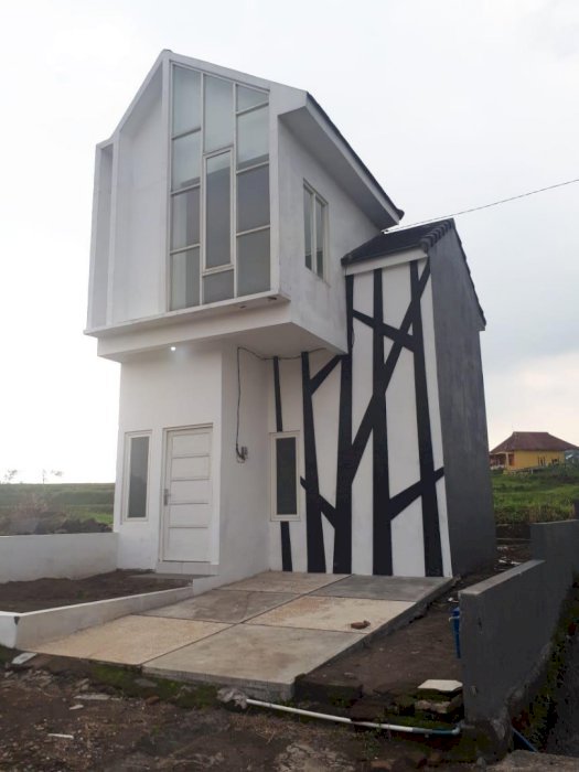 Hunian termurah kawasan suhat, 2 lantai 300jt an (Free desain)