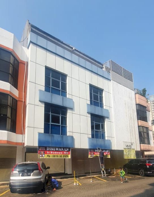 Disewakan Rukp siap huni di Prisma Kedoya Permai